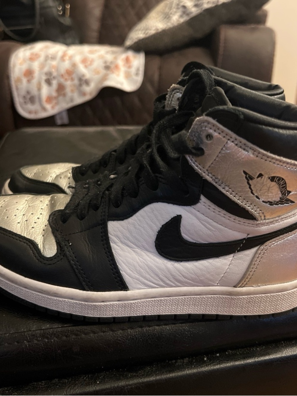 Nike Air Jordan 1 High Black White Metallic Silver